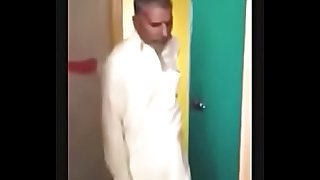 pakistani aunty fucked by two old man