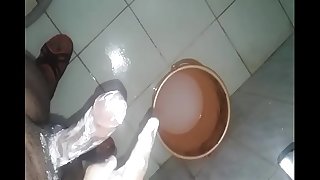 Indian fellow soap onanism in bathroom part 2