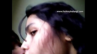 Famous desi girl Jyoti lip kiss her bf ashu in agra hotel - FUCKMYINDIANGF.com