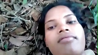 Desi Girlfriend Pummeling In Outdoor